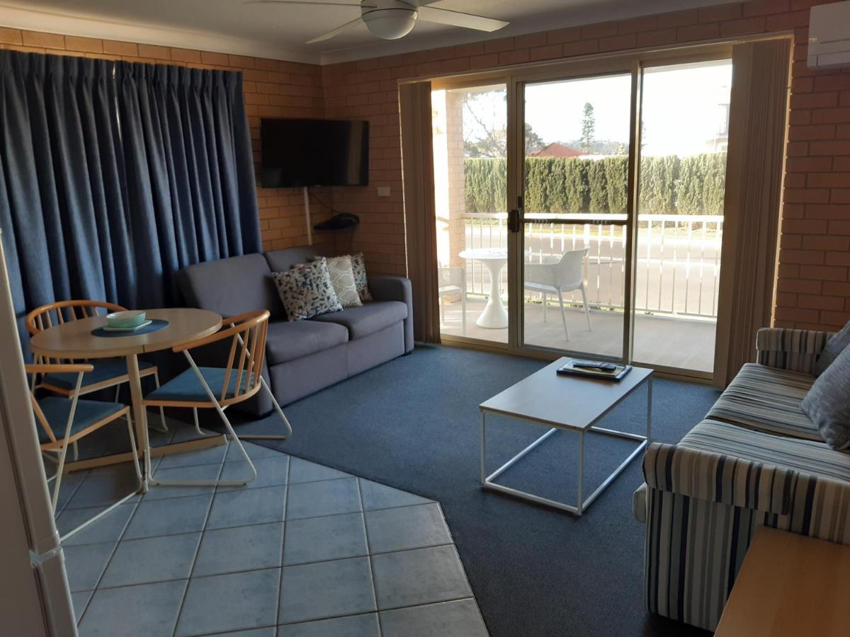 Dolphins Of Mollymook Motel מראה חיצוני תמונה