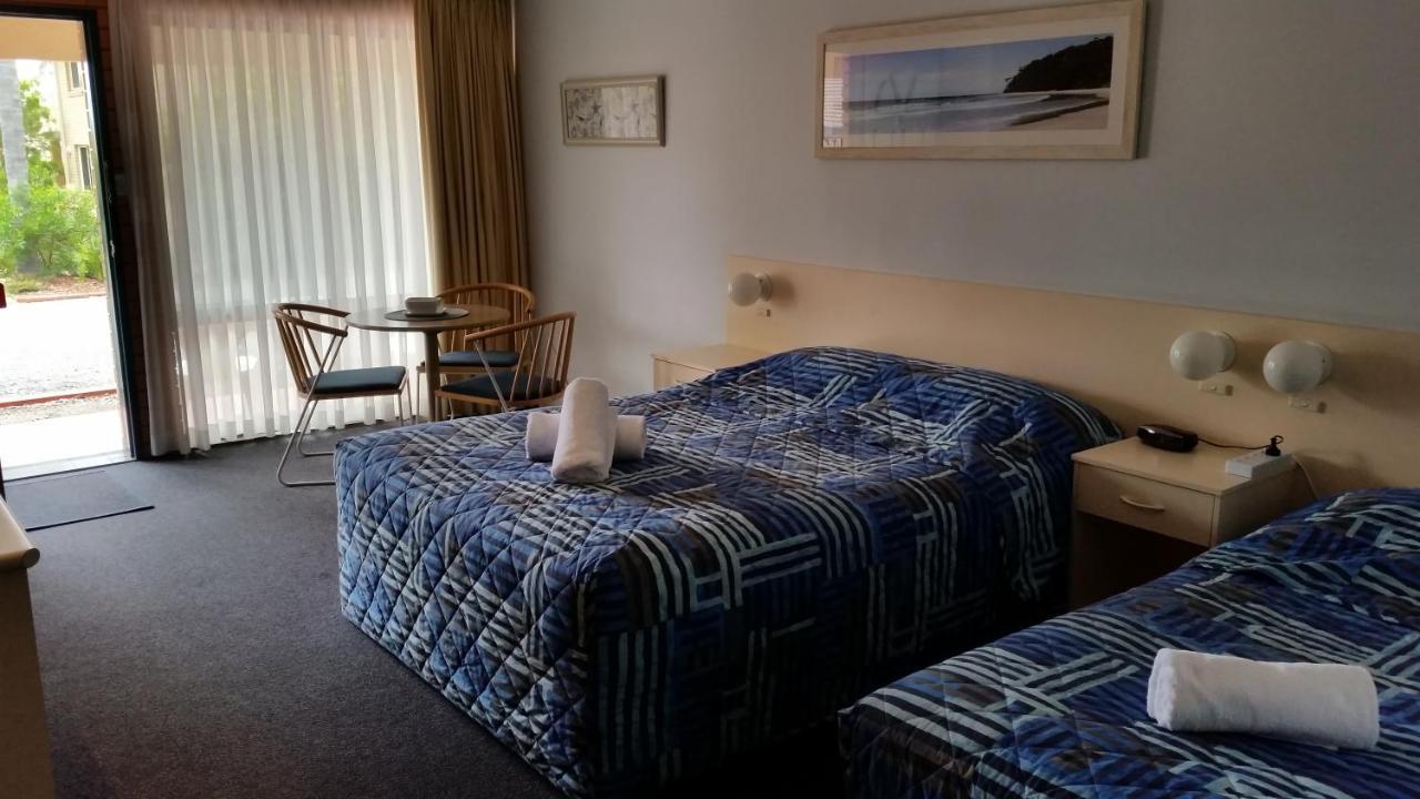 Dolphins Of Mollymook Motel מראה חיצוני תמונה